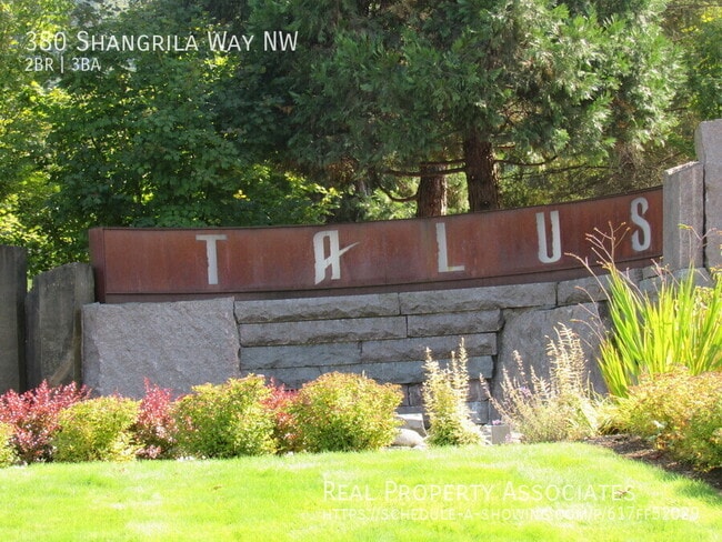Building Photo - 380 Shangrila Way NW
