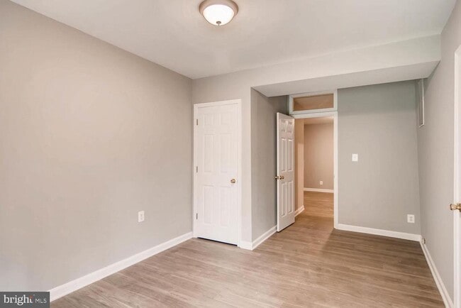 Building Photo - 1315 SPRING Ct