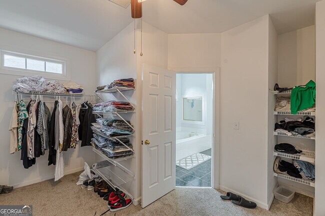 Building Photo - 203 Prestwick Way N