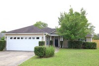 Building Photo - 5313 Vine Dr