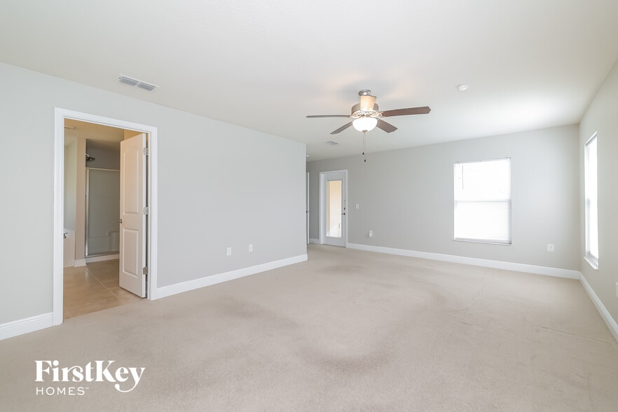 Building Photo - 403 Buchannan Dr