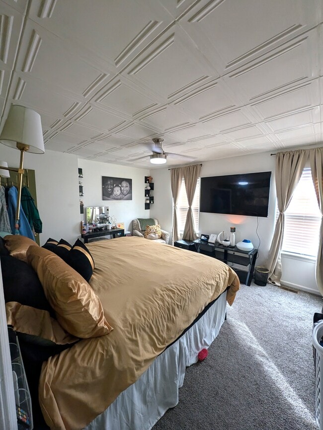 Building Photo - 52 Buxton Ave