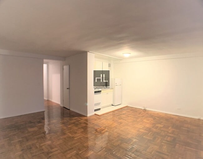 Building Photo - EAST 55 STREET