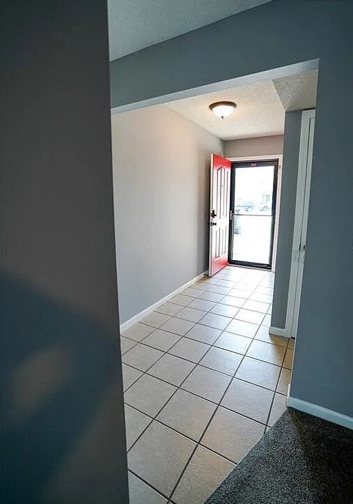 Building Photo - 853 E 167th Ct