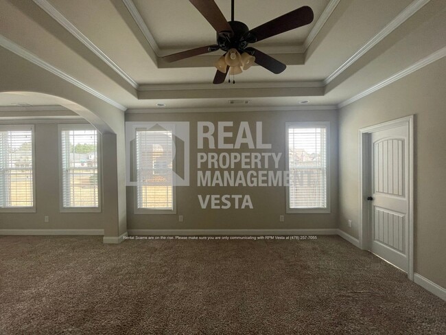 Building Photo - 904 Rainbow Springs Rd