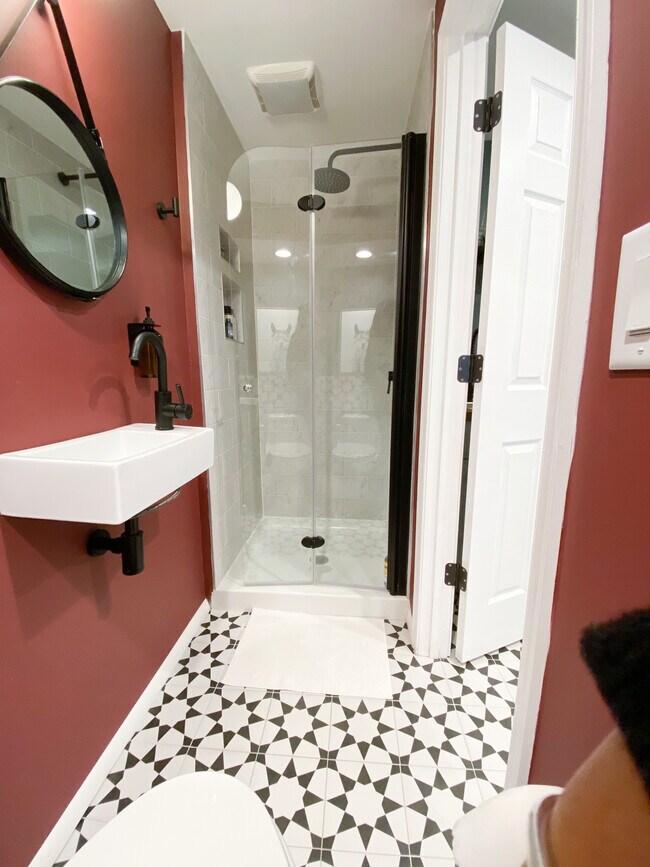 Building Photo - 13957 Palmer House Way