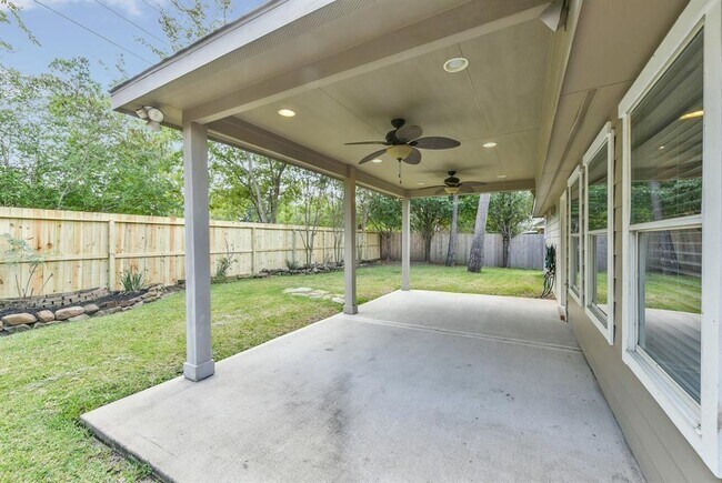 Building Photo - 15723 Chapel Lake Dr