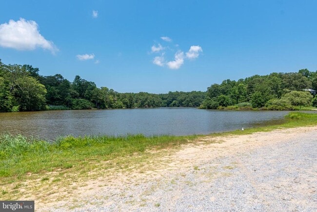 Building Photo - 845 Whispering Pine Cir