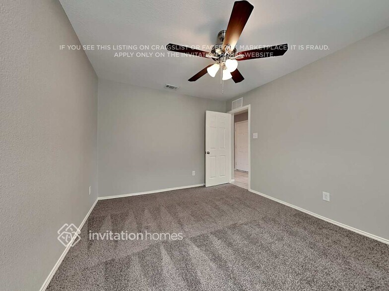Building Photo - 2245 Heaton St