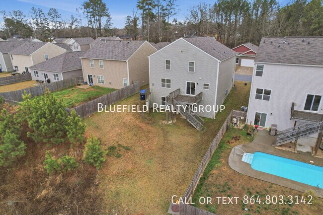 Building Photo - 227 Millen Dr