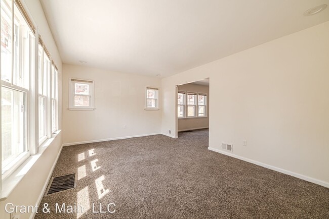 Building Photo - 3 br, 1 bath House - 9228 Appoline