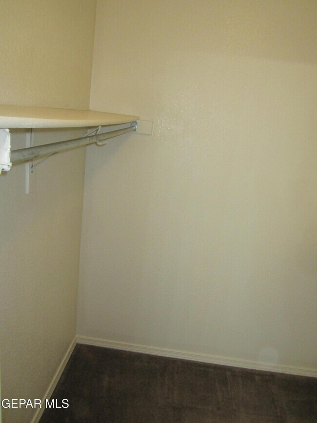 Building Photo - 6572 Dakota Ridge Dr