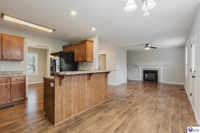 Building Photo - 212 Berkshire Ave