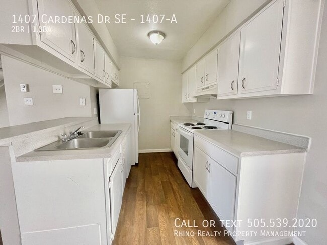 Building Photo - 1407 Cardenas Dr SE