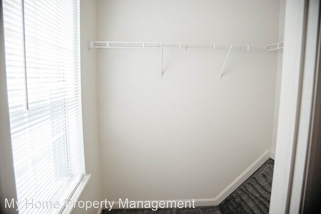 Building Photo - 3 br, 1.5 bath House - 429 Rockwood Drive