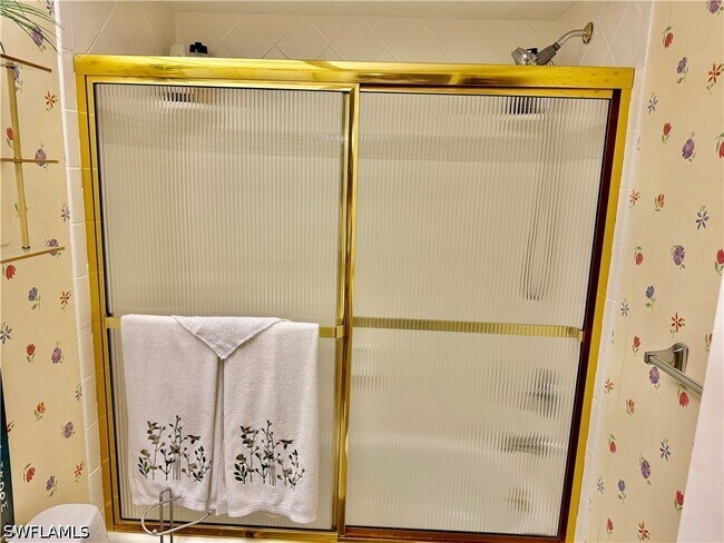 Building Photo - 4187 Lakewood Blvd