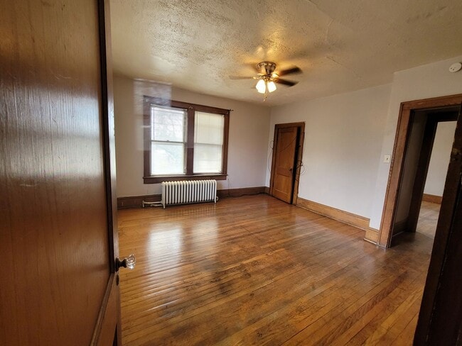 Building Photo - 809 Ferdinand Ave SW