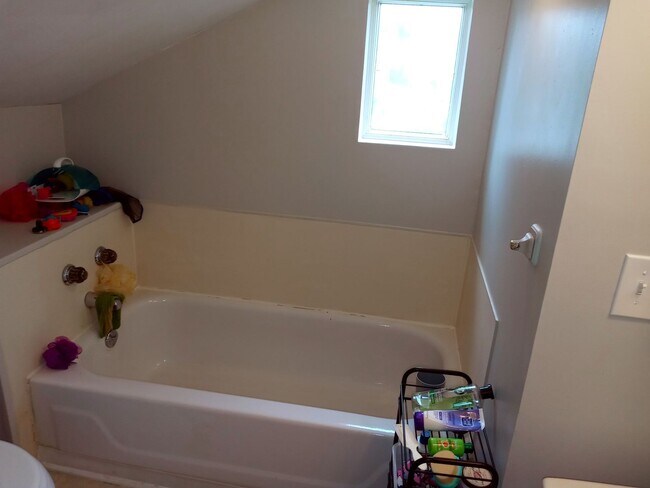 Building Photo - Charming 2 Bedroom, 2 Bathroom Apartment – Edgewood, MD