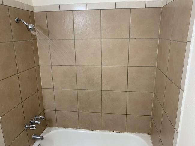 Building Photo - 1445 N 53rd Dr