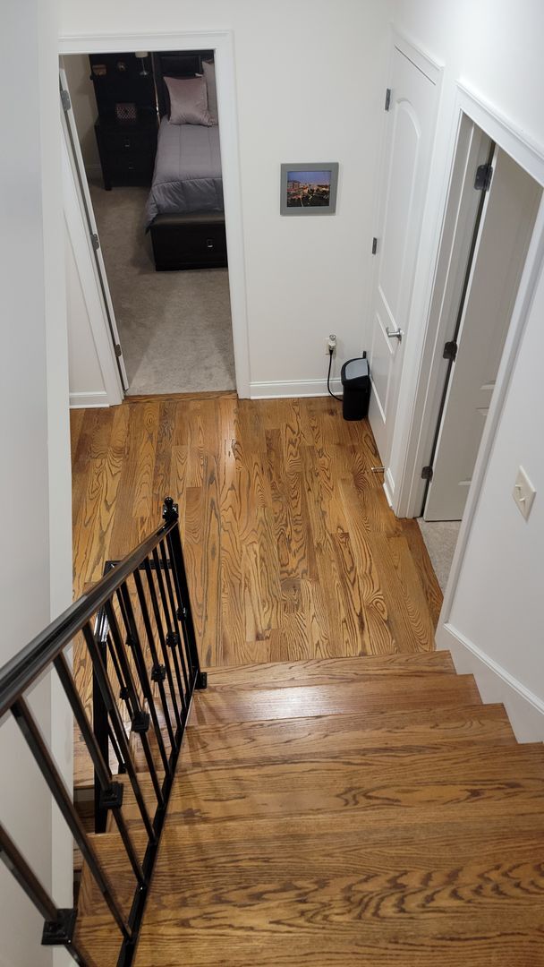 Building Photo - Check out this amazing Downtown Condo!!