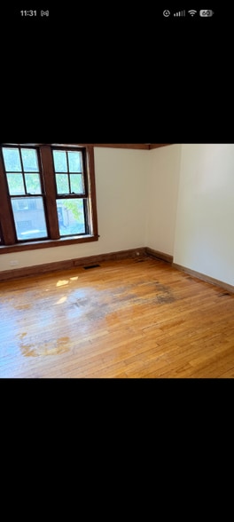 Building Photo - 4840 N Talman Ave