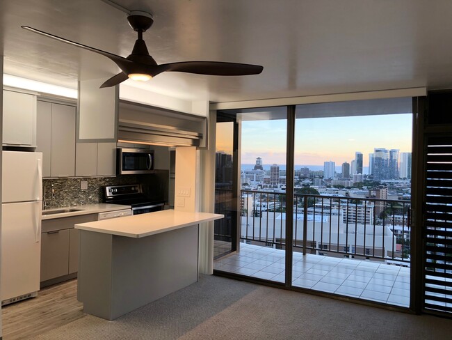 Building Photo - 1630 Liholiho St
