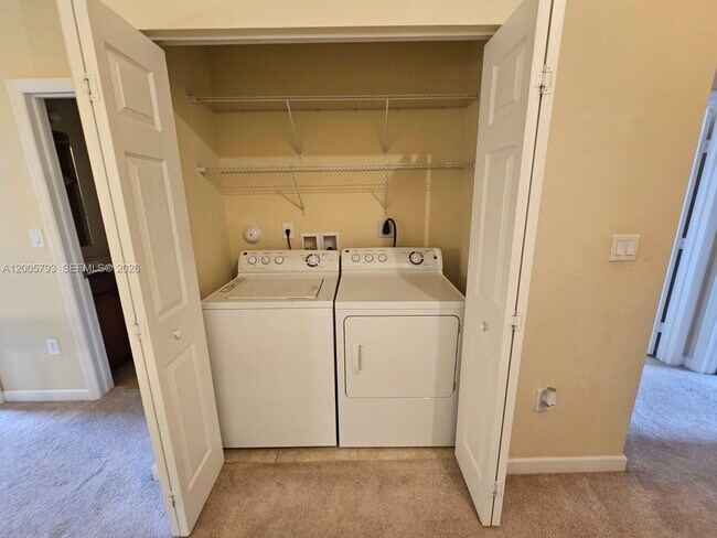 Building Photo - 3387 W 90th St