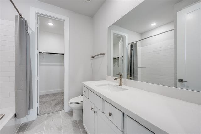 Building Photo - 909 Heights Wy