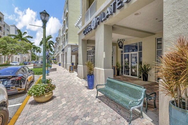 Building Photo - 275 Murcia Dr
