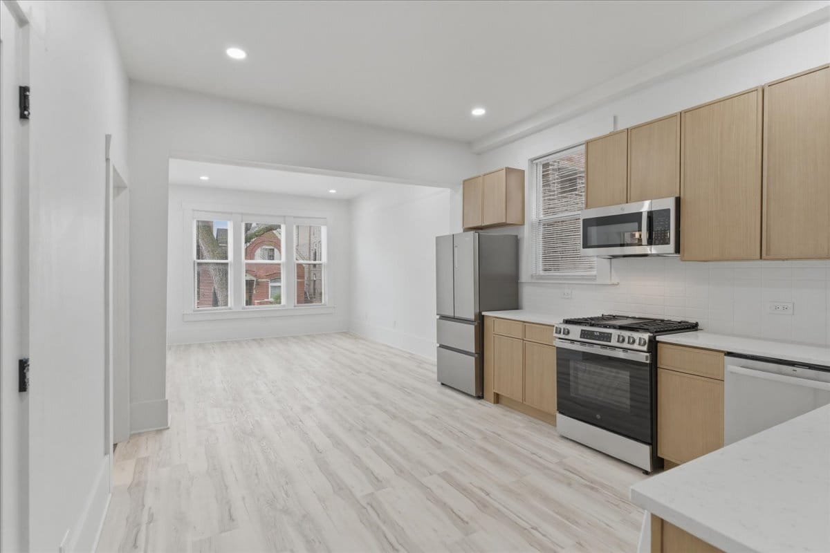 Building Photo - 2608 W Haddon Ave