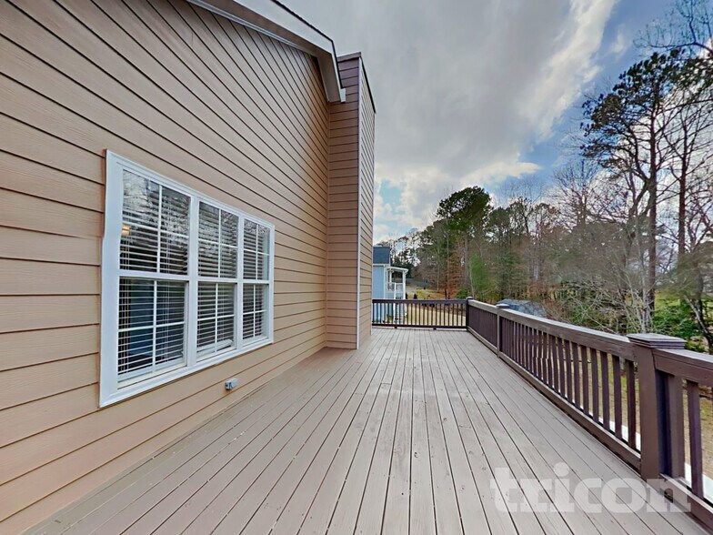 Building Photo - 295 Wisteria Blvd