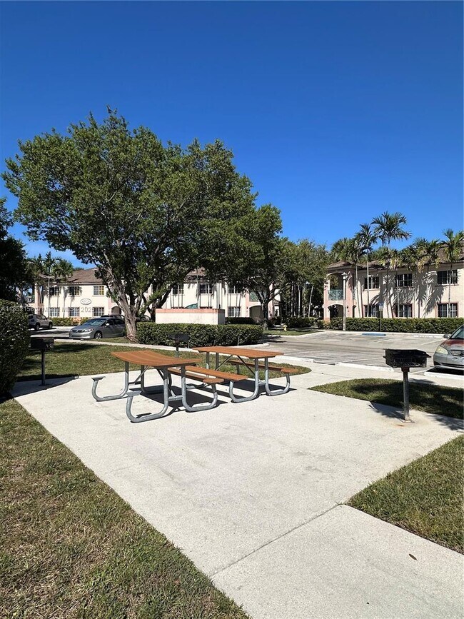 Building Photo - 2200 NW 78th Ave