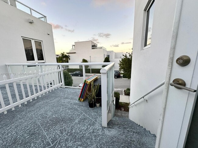 Building Photo - 6369 NW 104th Path