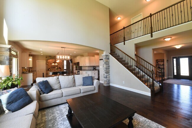 Building Photo - 72 Kimball Grove Ct