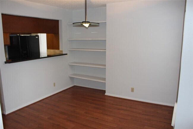 Building Photo - 2110 Rio Grande St