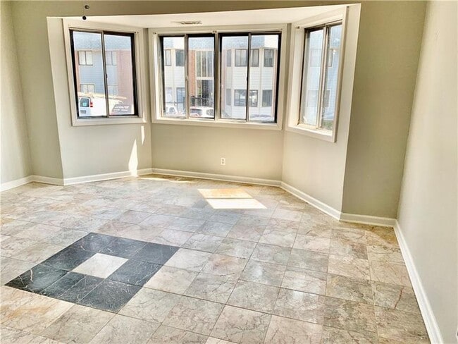 Building Photo - 145 Northwood Dr