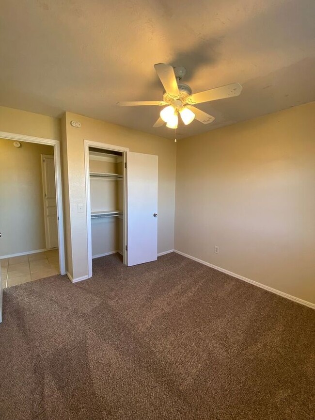 Building Photo - 3 bed 2 bath in Moore in Greenbriar Eastla...