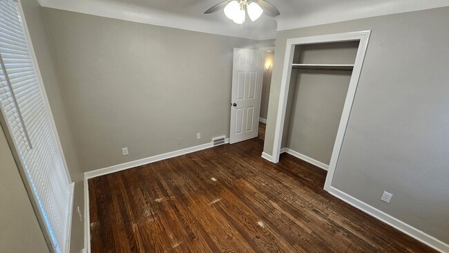 Building Photo - 3713 Gratiot Ave