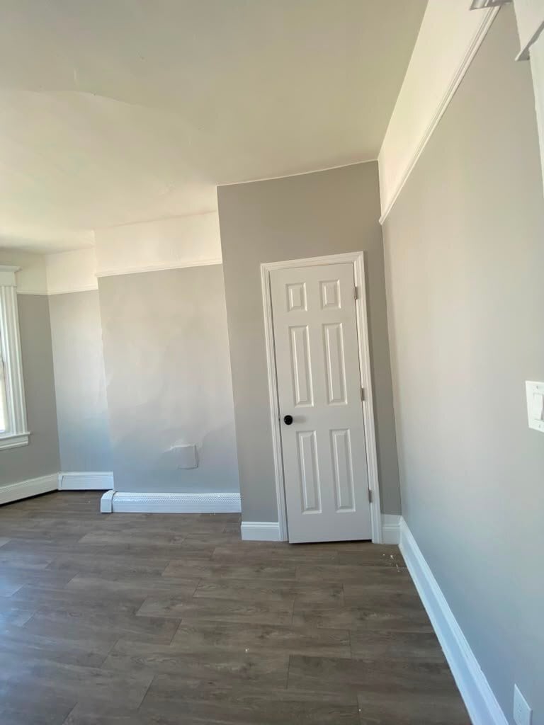 Building Photo - 12 Riverview Pl