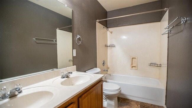 Building Photo - 712 Timothy John Dr
