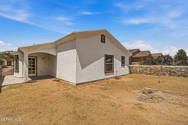 Building Photo - 14214 Silver Point Ave