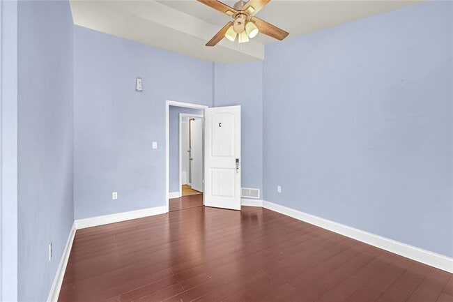 Building Photo - 5575 Milam Rd