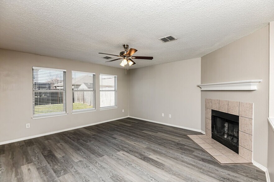 Building Photo - 3340 Chapel Ridge Way
