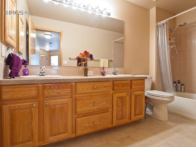 Building Photo - 5151 Boardwalk Dr