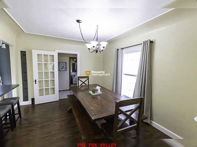 Building Photo - Beautiful 4 bedroom Home