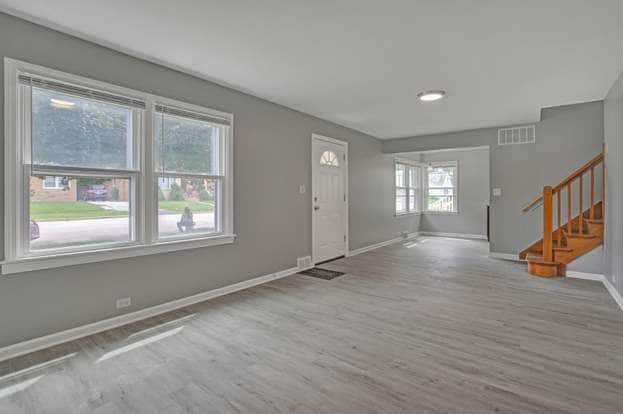 Building Photo - 8837 S Talman Ave