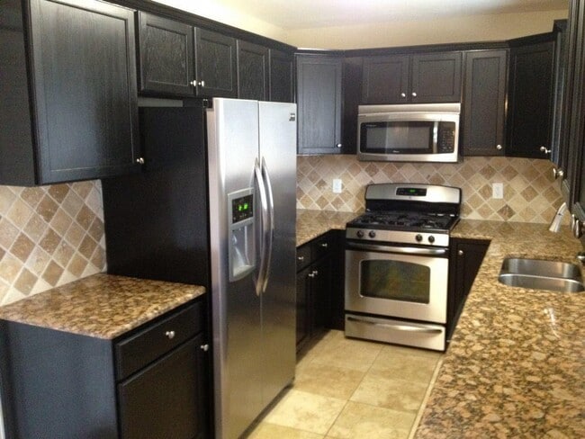 Building Photo - 5603 Wellington Dr