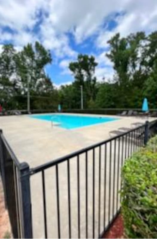 Building Photo - 319 Haywood Dr