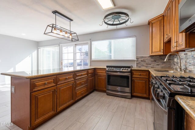 Building Photo - 336 Nueve Ct