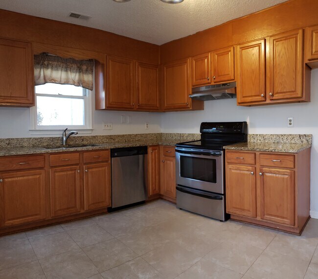 Building Photo - 2538 Cottage Pl